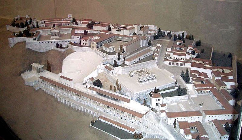 800px-Modell_Pergamonmuseum.jpg