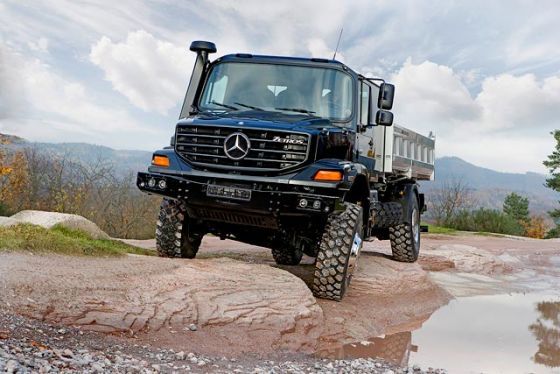 8654_2_mercedes-benz-zetros.jpg