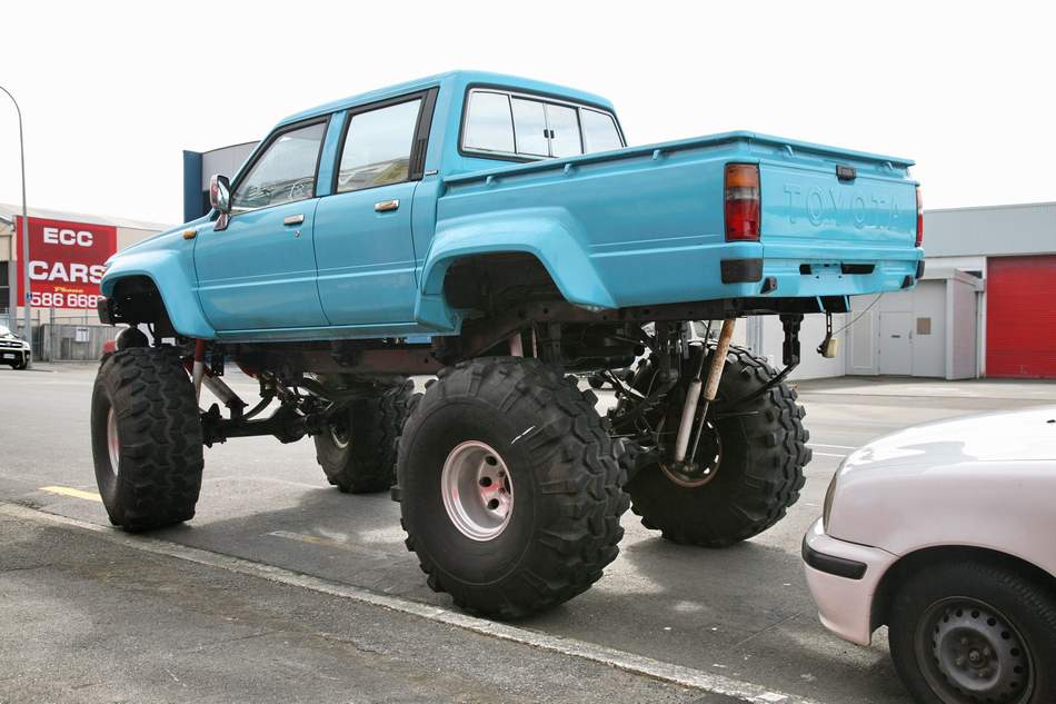 88_hilux_4wd_bigfoot_17.jpg