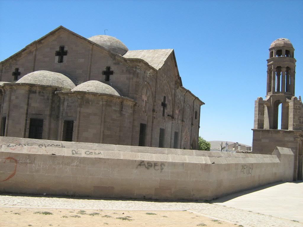 Aksaray-Greme060807164.jpg