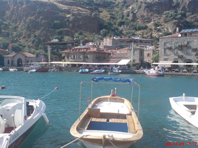 Assos2.jpg