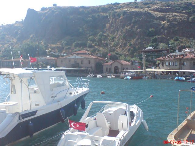 Assos3.jpg