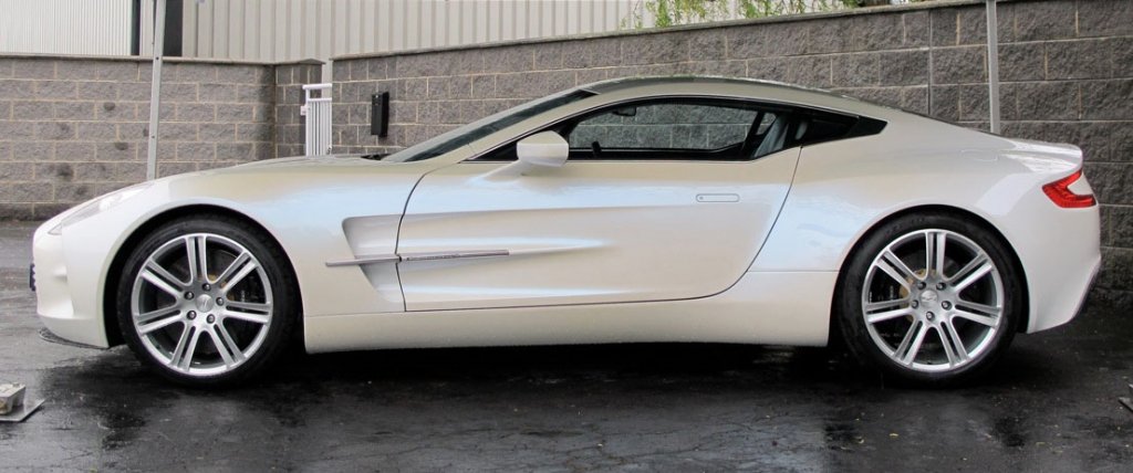 Aston Martin One-77 in White colour 04.jpg