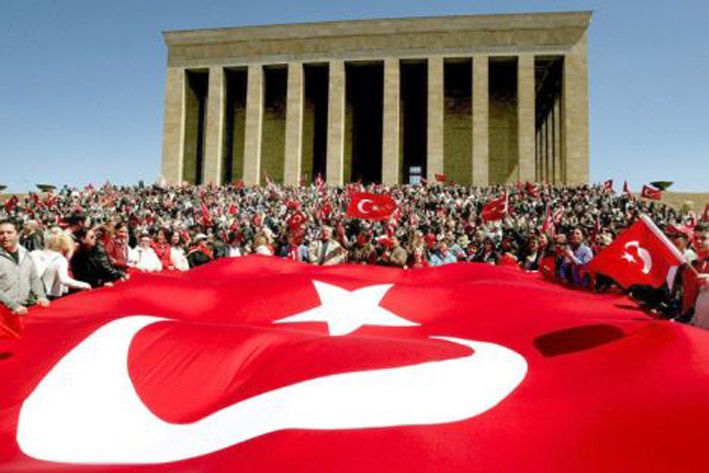 ataturk+anitkabir.jpg