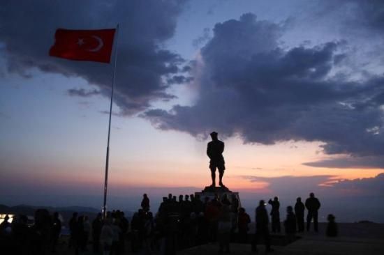 Atatürk3.jpg