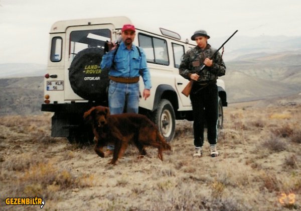 av_landrover.JPG