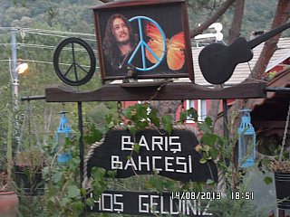 B.Akarsu bahçesi.jpg