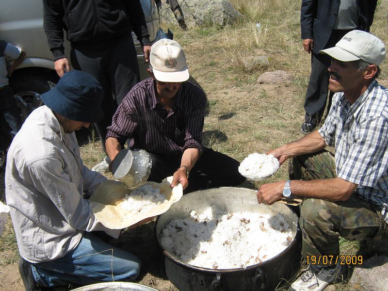 Bayramda etli pilav daÃƒÂƒÃ‚Â„ÃƒÂ‚Ã‚ÂŸÃƒÂƒÃ‚Â„ÃƒÂ‚Ã‚Â±tÃƒÂƒÃ‚Â„ÃƒÂ‚Ã‚Â±mÃƒÂƒÃ‚Â„ÃƒÂ‚Ã‚Â±.jpg