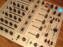 behringer3.jpg