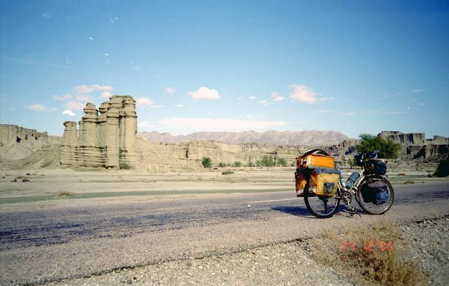 BFL 0012 V Cycling Around The World -  Vladislav Ketov.jpg