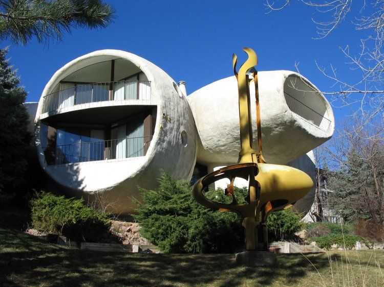 boulder_mushroom_house_back.jpg