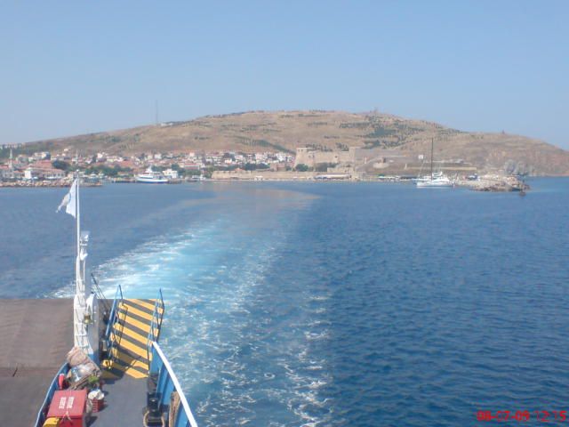 Bozcaadadan ayrilirken-Feribottan.jpg