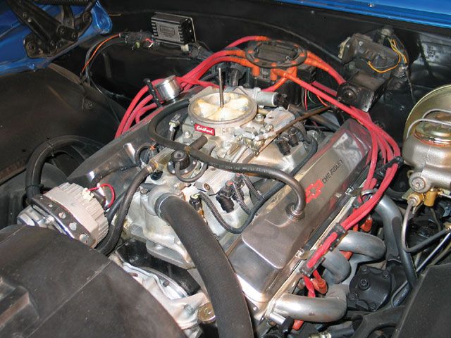 ccrp_0802_02_z+electronic_fuel_injection_system+edelbrock_pro_flo_fuel_injection_system.jpg