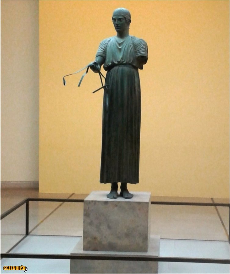 charioteer.jpg