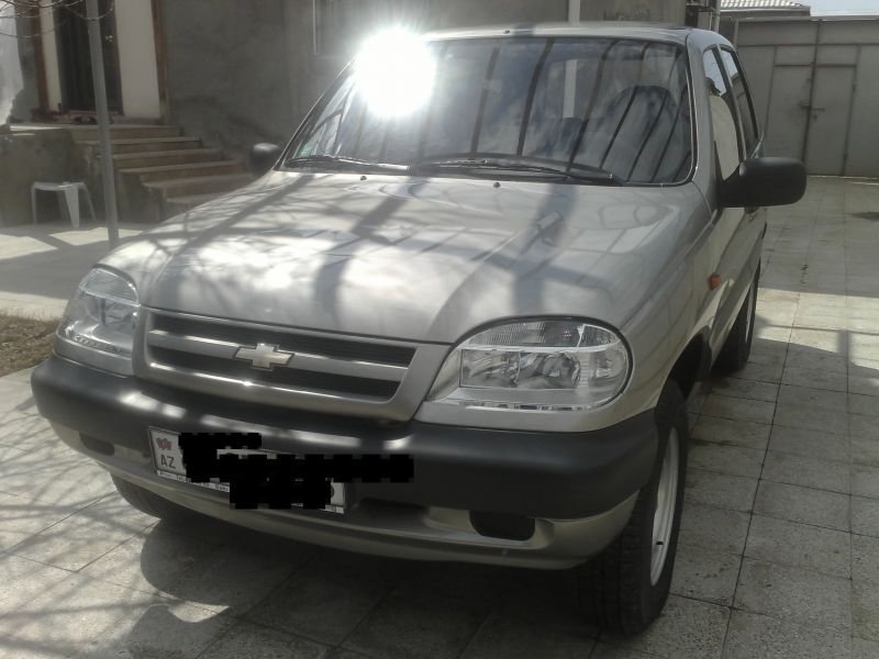 Chevrolet Niva 02-001.jpg