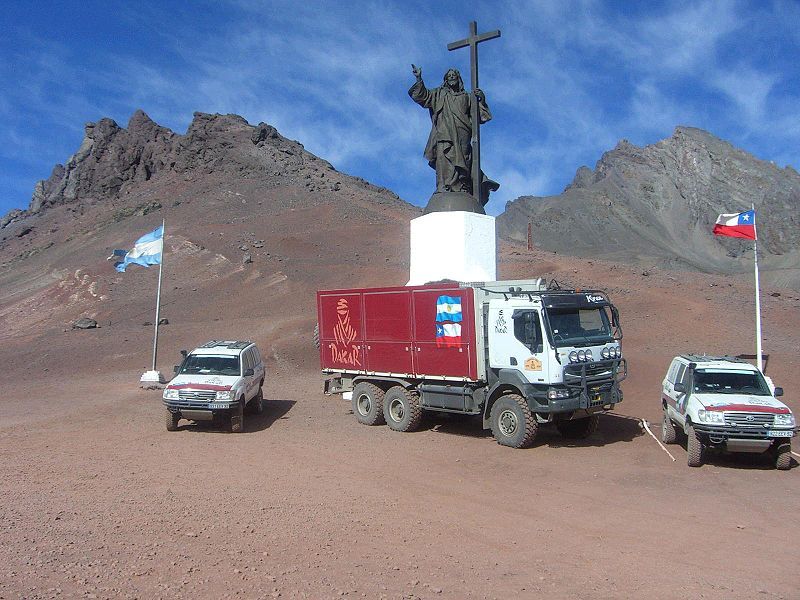 D 0092 Rally_Dakar_2009_Cristo_Redentor_cordillera_de_los_Andes.jpg