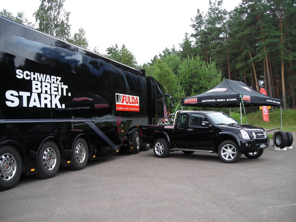 D-Max 2.jpg