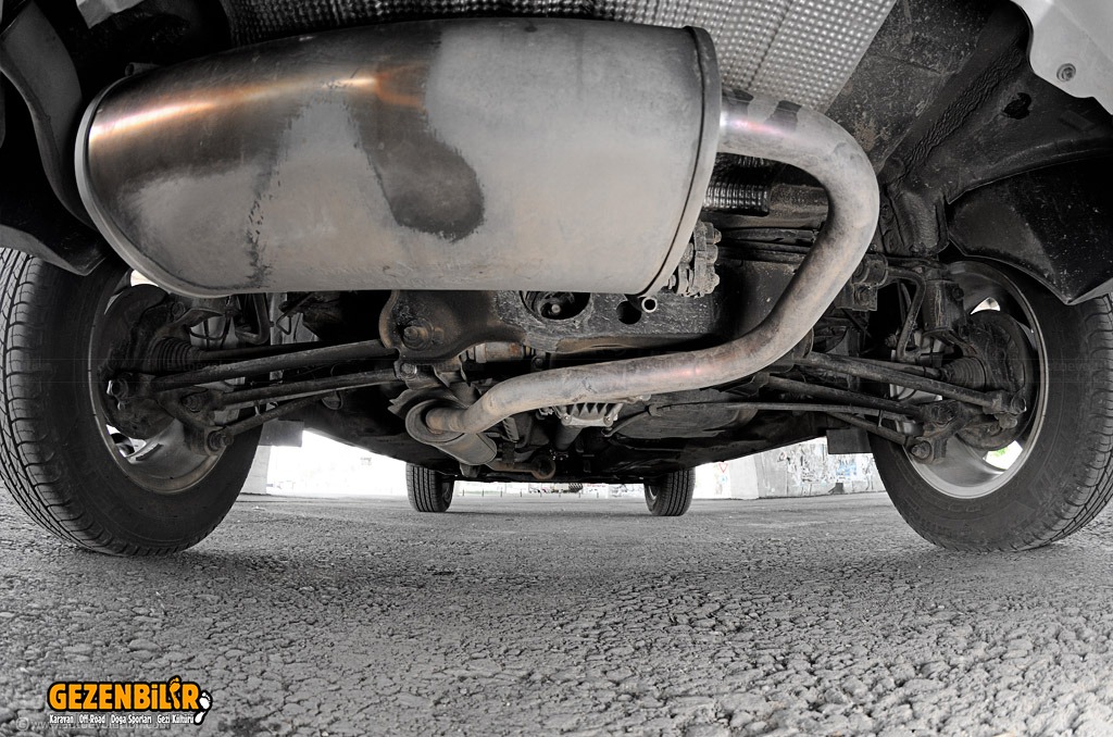 dacia-duster-16-16v-2010-495_3.jpg