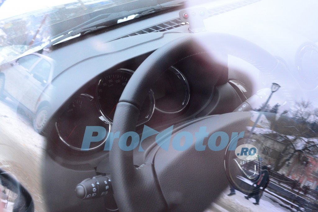 dacia-duster-spion-10.jpg