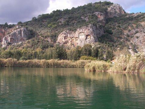 Dalyan Kaya mezarlar?.jpg