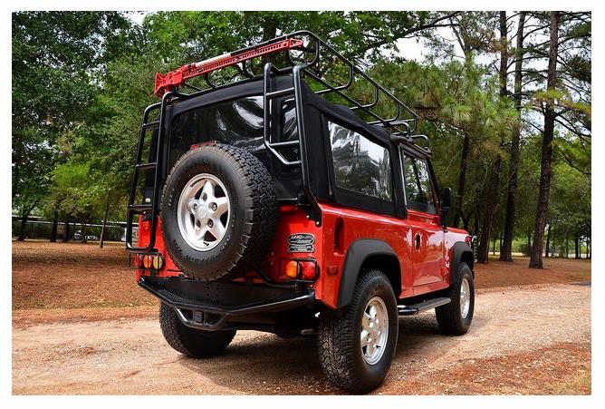 defender 90 327.JPG