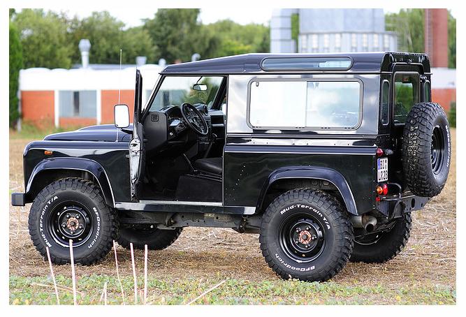 defender 90 351.JPG