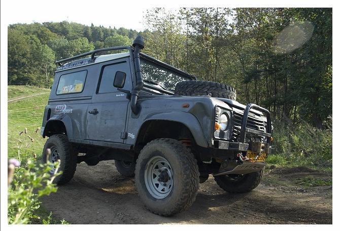 defender 90 353.JPG