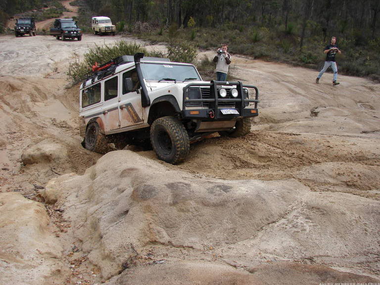 defender1006.jpg