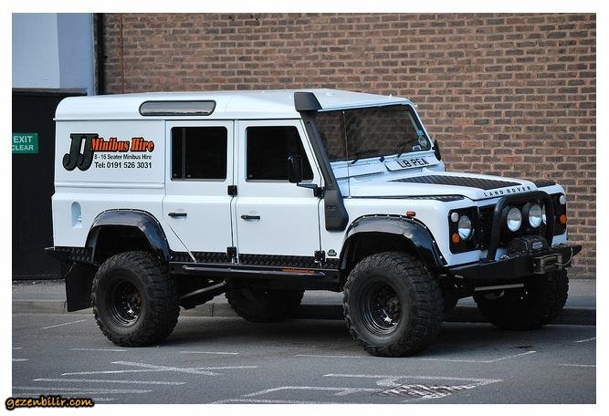 defender110211.jpg