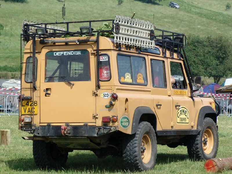 defender110_04.jpg