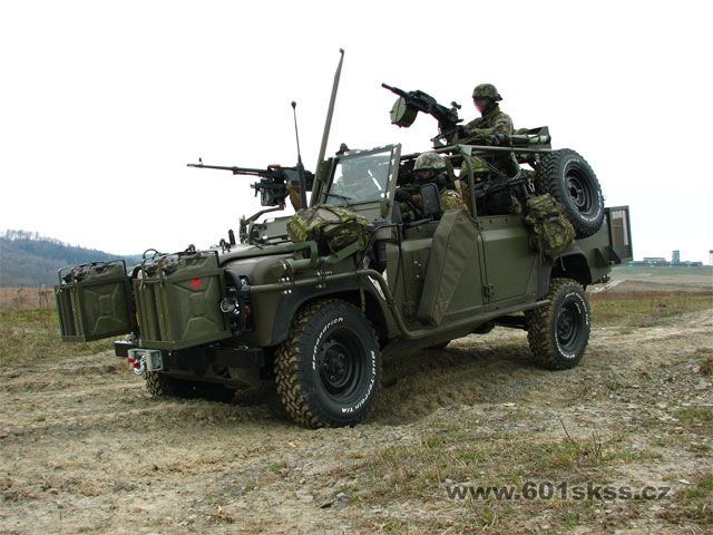 defender4.jpg