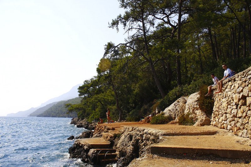 Denize merdivenle girip ÃƒÂƒÃ‚ÂƒÃƒÂ‚Ã‚Â§ÃƒÂƒÃ‚Â„ÃƒÂ‚Ã‚Â±klÃƒÂƒÃ‚Â„ÃƒÂ‚Ã‚Â±yor (2).jpg