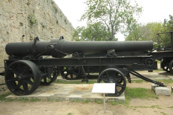 dnz. müzesinde 50 tonluk frans?z  kara  topu     600.JPG