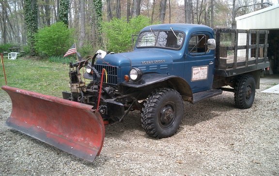 Dodge%20Power%20Wagon%20WM300%201966%20snow%20plow.jpg