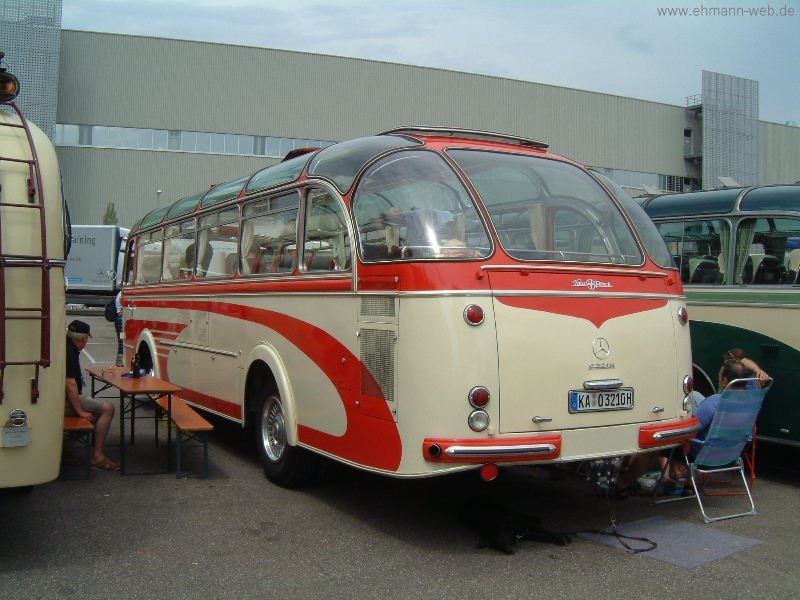 eweb-Old-MB-Bus-08.jpg