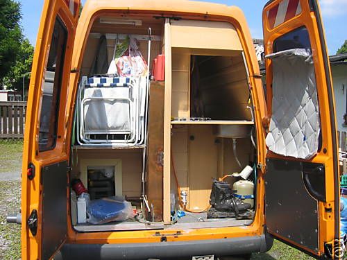 Ford Transit-2-arka.jpg