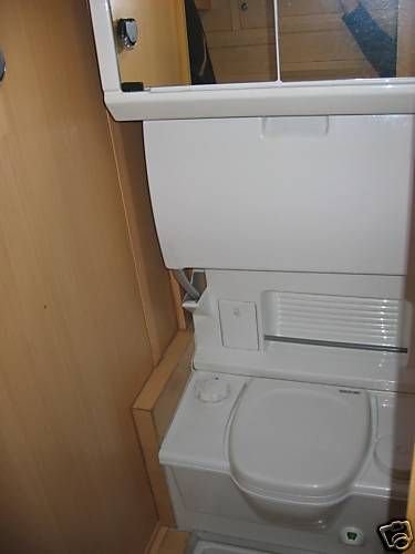 Ford Transit- 2 - WC.jpg