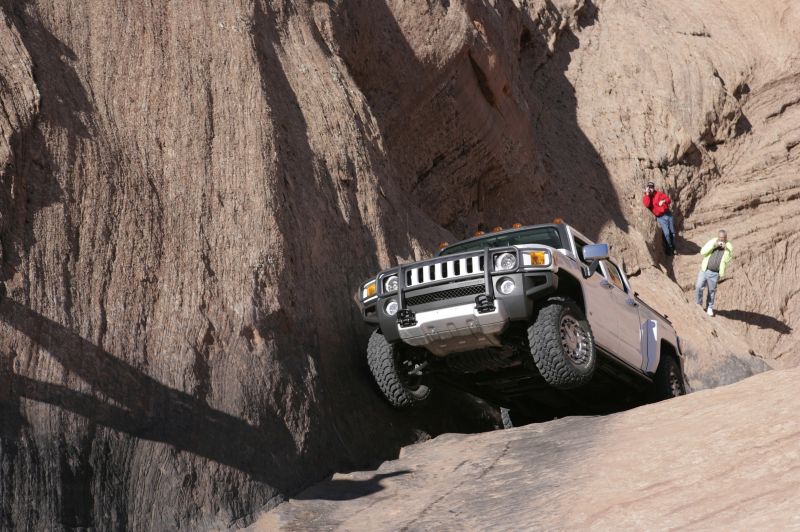 G 00055 hummer-h3t on hell gate during 2008 easter jeep safari in moab utah unitedstates.jpg