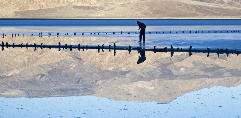 G 00077 Nov 06_walkig on water.jpg