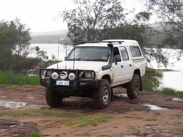 hilux4.jpg