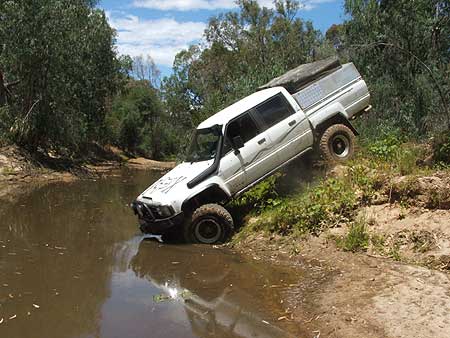 hilux_river.jpg