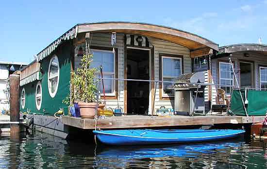 houseboat_01.jpg houseboat_01.jpg