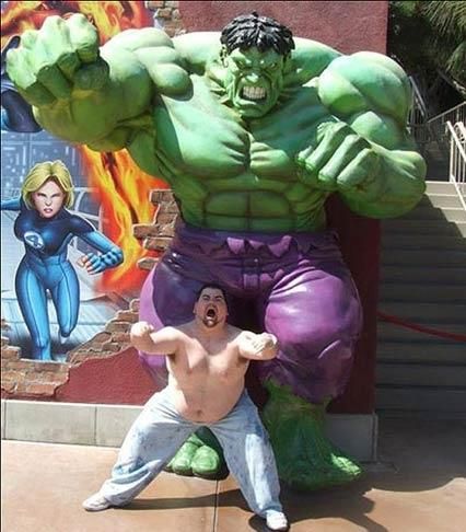 Hulk taklidi ilginc resim