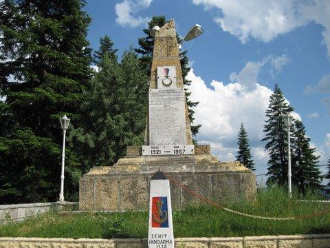 Ilgaz ?ehitler an?t?.jpg
