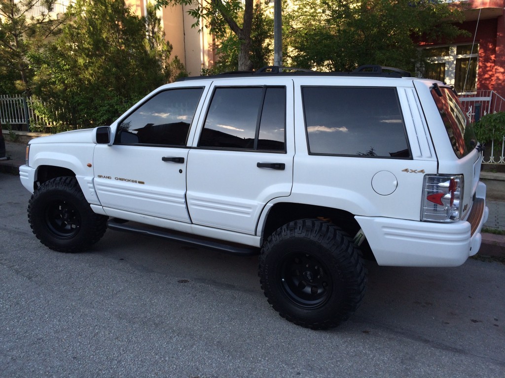 Jeep 3.jpg