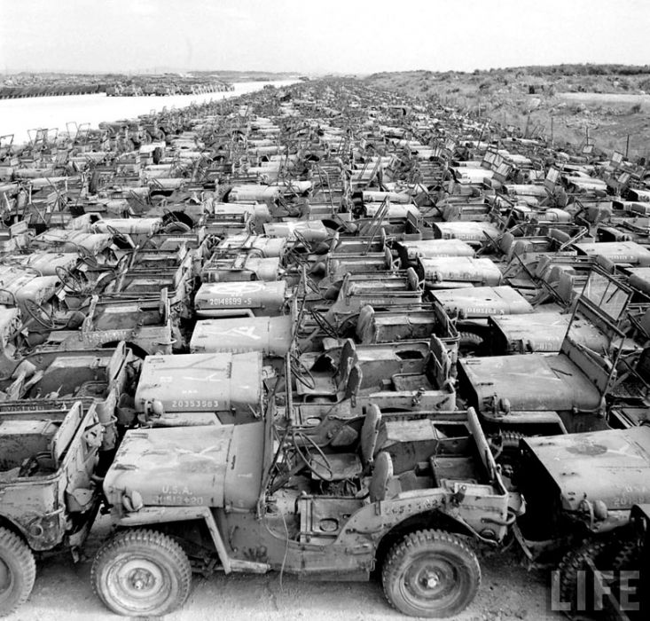 jeep-cimetary-Okinawa-1949.jpg