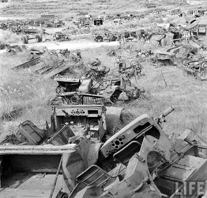 jeepcimetaryinokinawa19.jpg