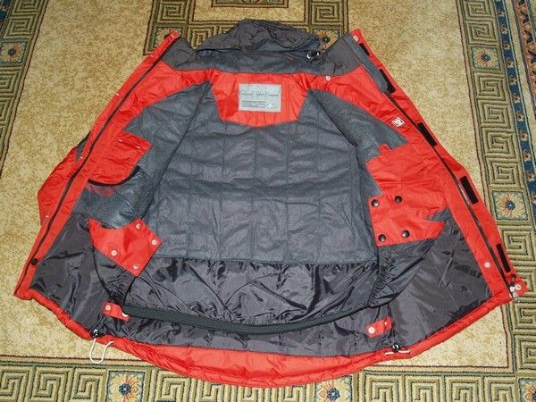 K?rm?z? Ceket ?ç Görünü?  .jpg