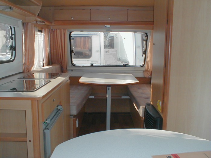 karavan-n126d_05.jpg