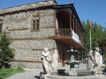 kars_gazimuhtarpasa.jpg
